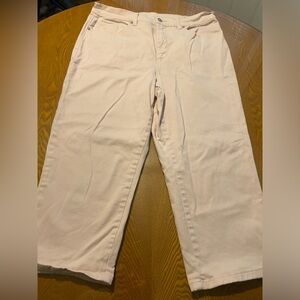 Gloria Vanderbilt slimming effect